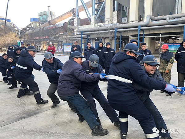 公司舉辦“愛我中華，慶祝新中國70周年”職工拔河、趣味運動聯(lián)誼賽——剪影